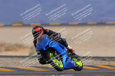 media/Nov-05-2022-SoCal Trackdays (Sat) [[f8d9b725ab]]/Turn 4 Tree of Life (125pm)/